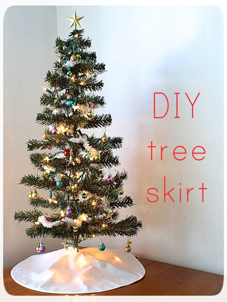 How Much Fabric for Tree Skirt